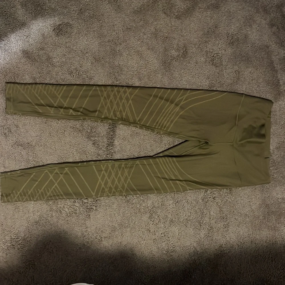 Lululemon leggings - Picture 2 of 3